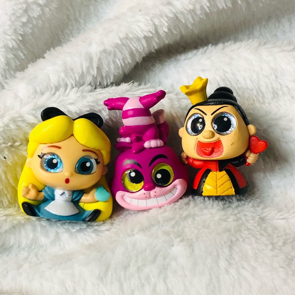 Lot of THREE (3) Disney Alice In Wonderland Doorables. Includes Alice.